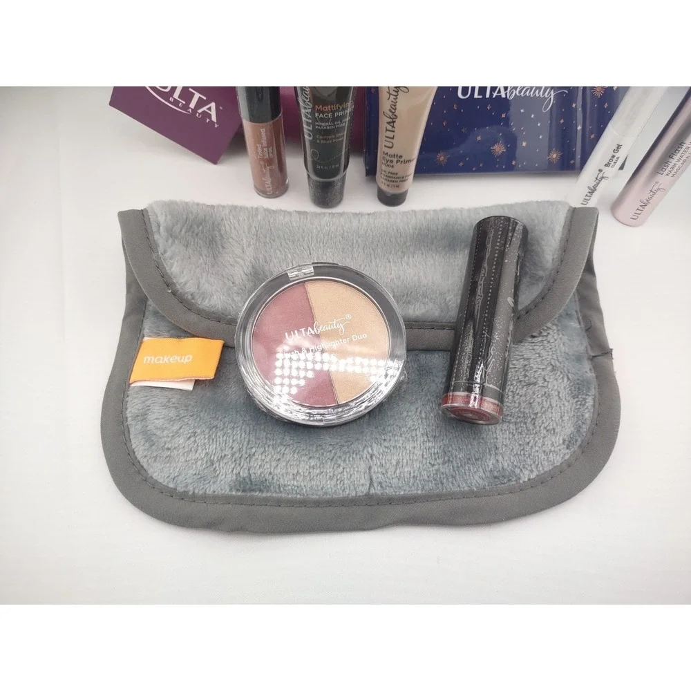 Ulta 10 PC Trvl Set‎ Eyeshadow, Blush, Highlight,Mascara, Lipstick,  Cloth, Bag